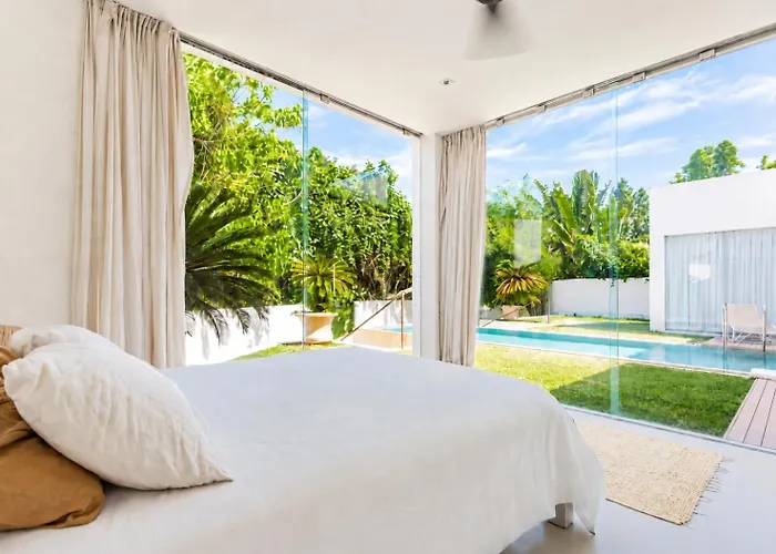 Riva - Private Riverside In Pererenan Villa *